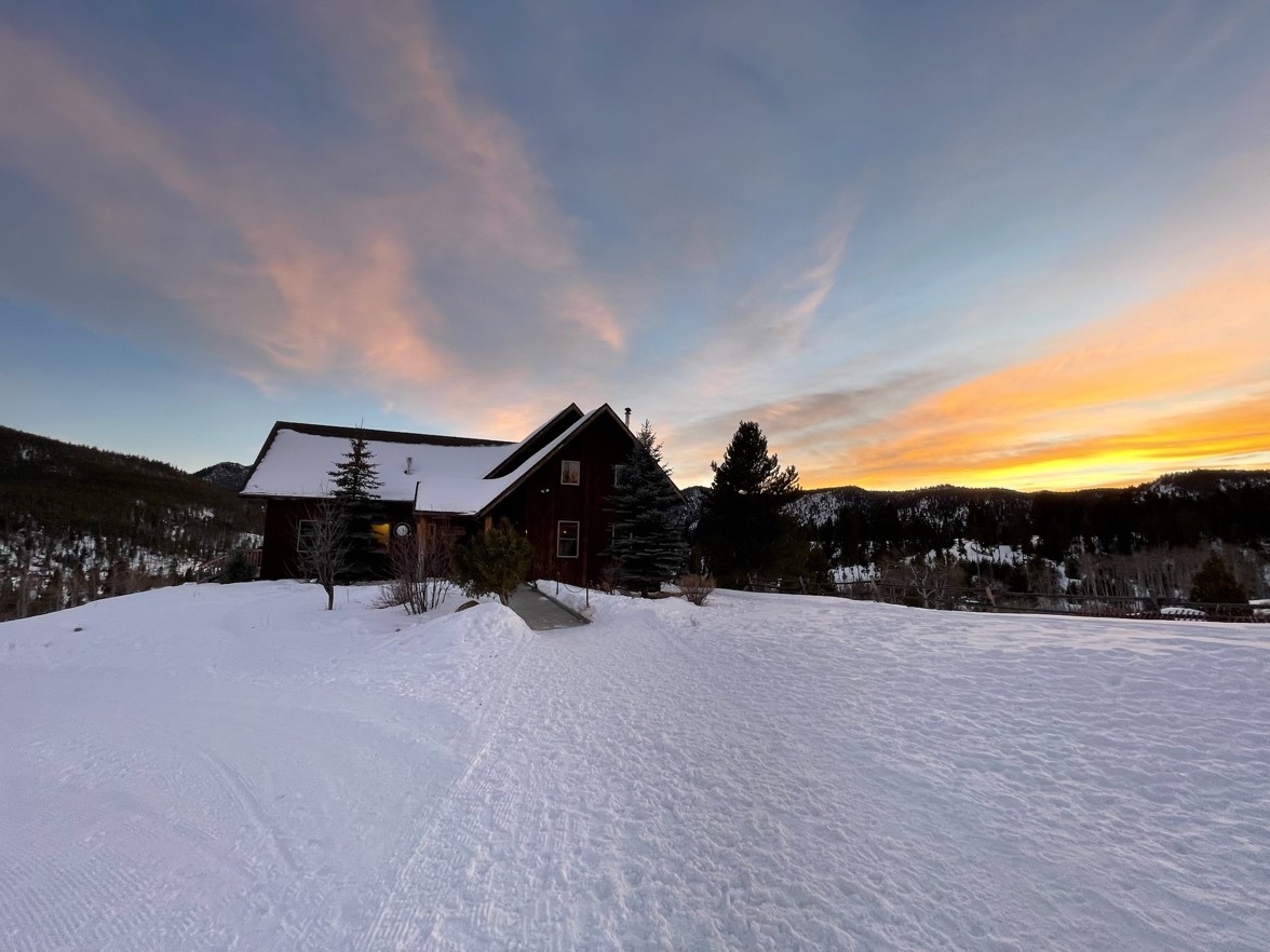 homestake lodge in snow